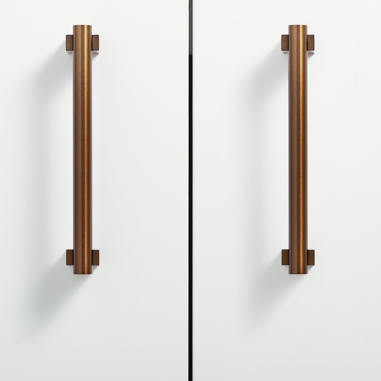 Aura Handle