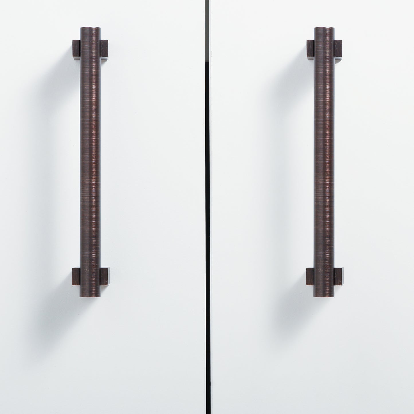 Aura Handle