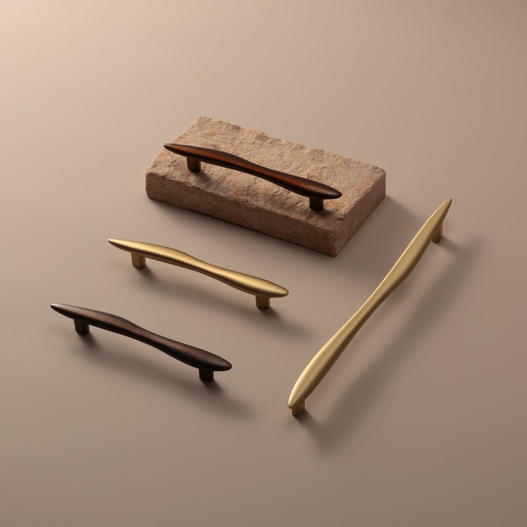Maison Roma Handle