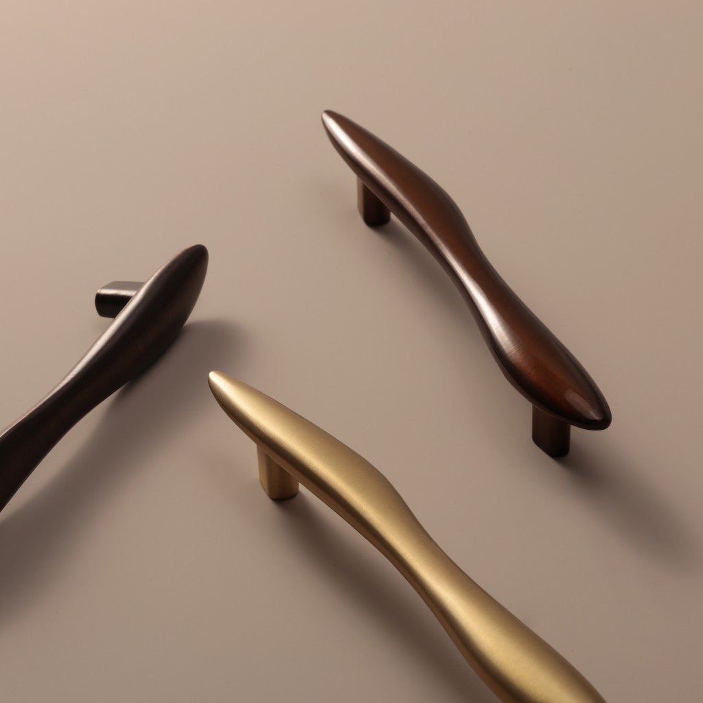 Maison Roma Handle