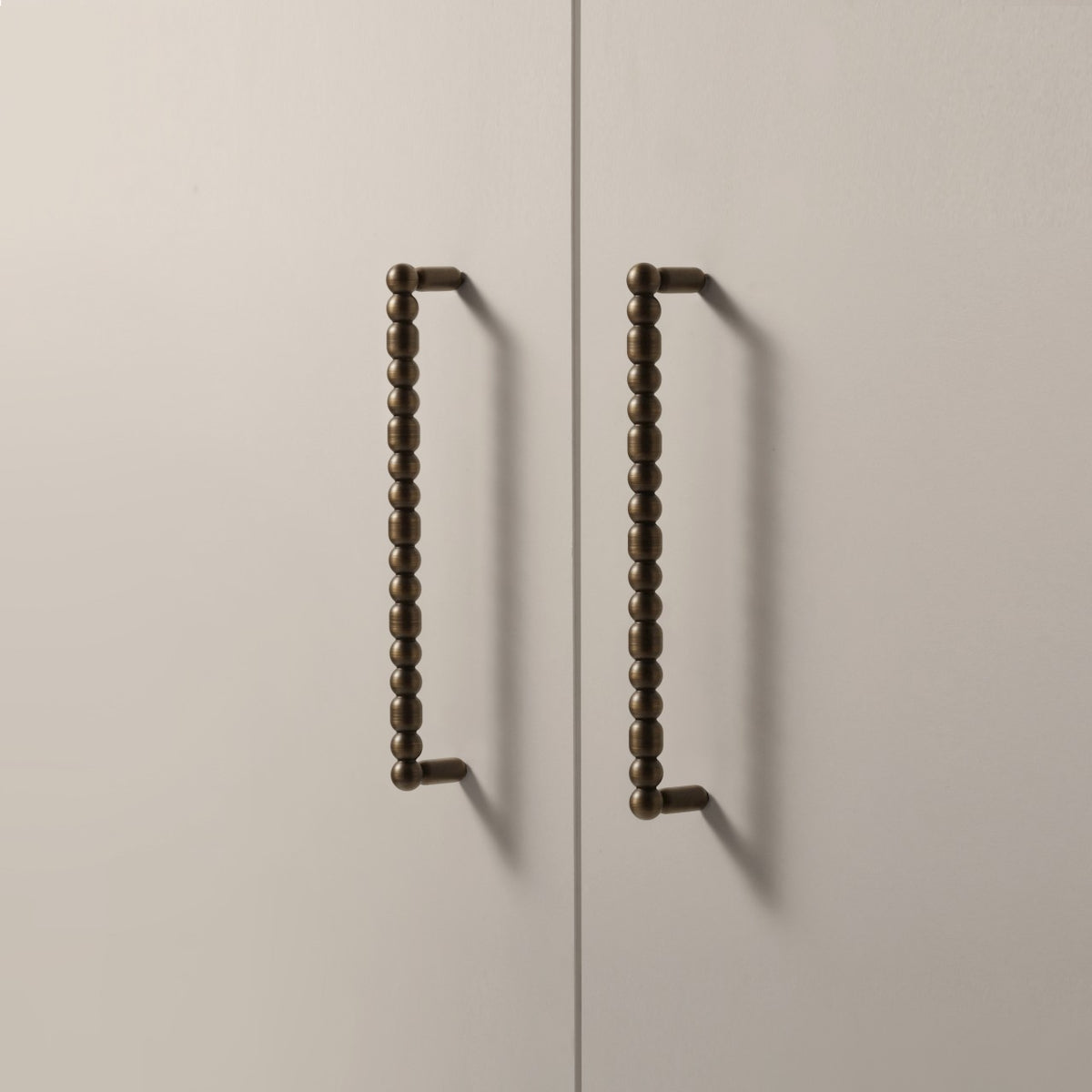 Milan Handle