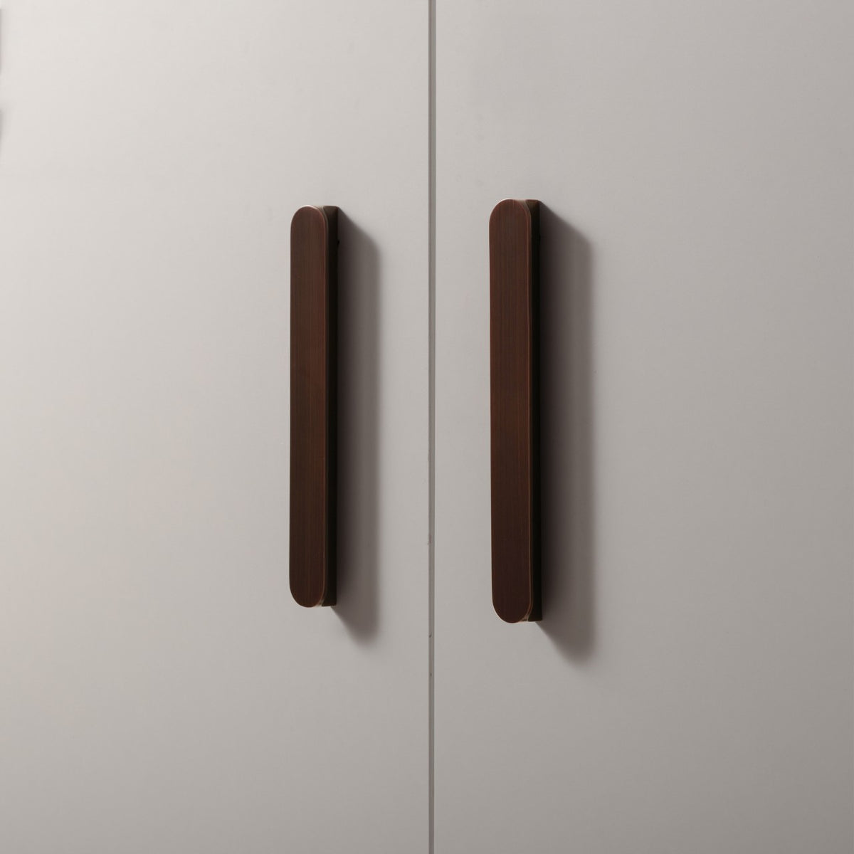 Vera Handle