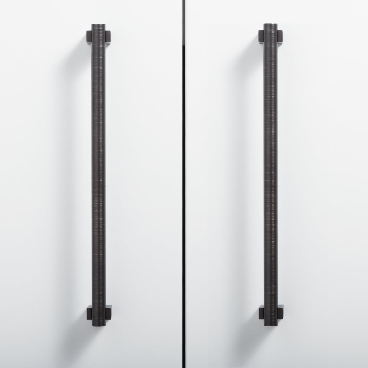 Aura Handle