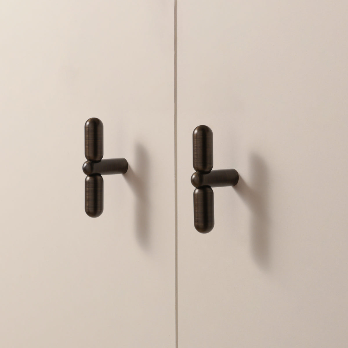 Monaco T-Knob in Antique Brushed Bronze