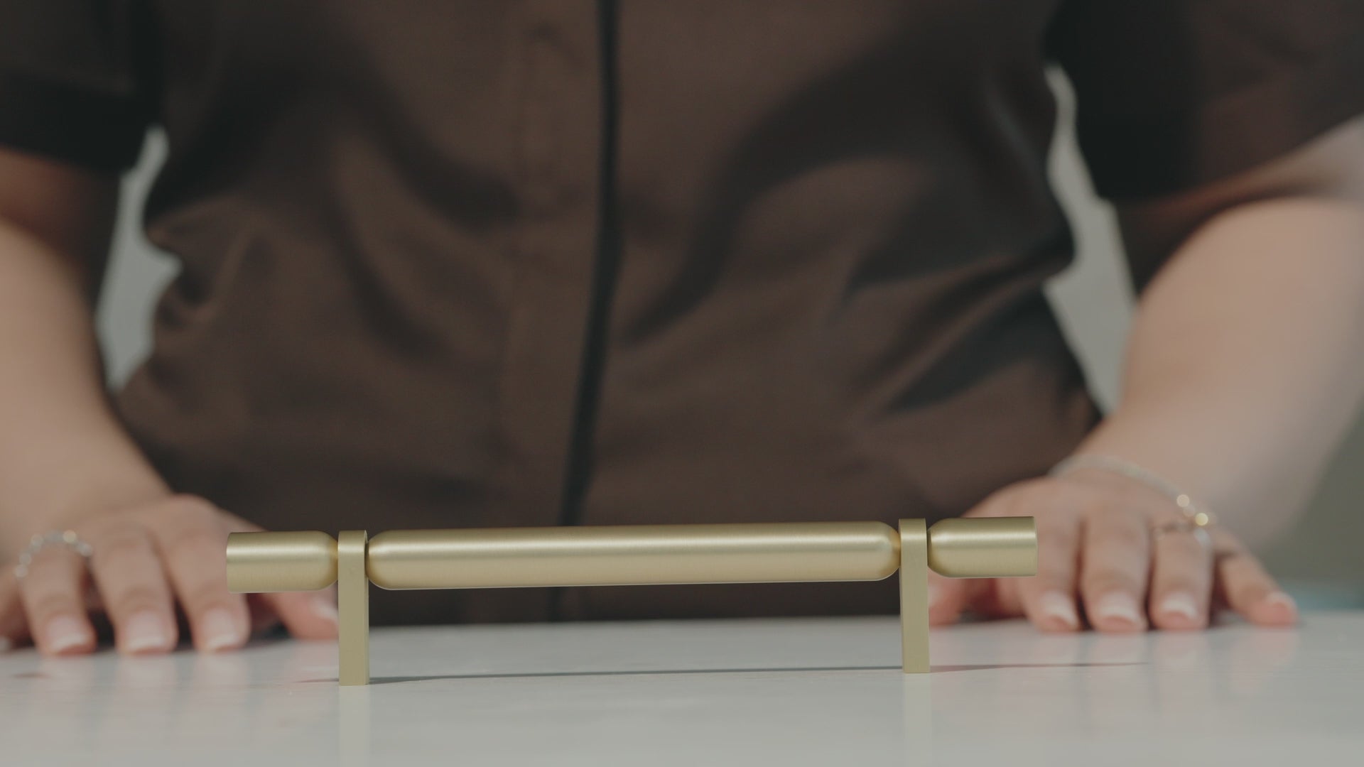 Close-up of the Shift Handle in Satin Brass, 14mm bar